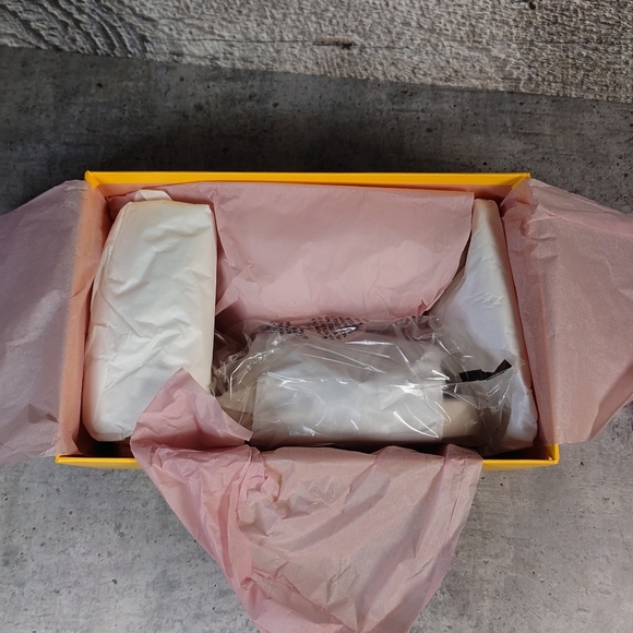 Mercedes Castillo White Slipper Sandals - Picture 12 of 16